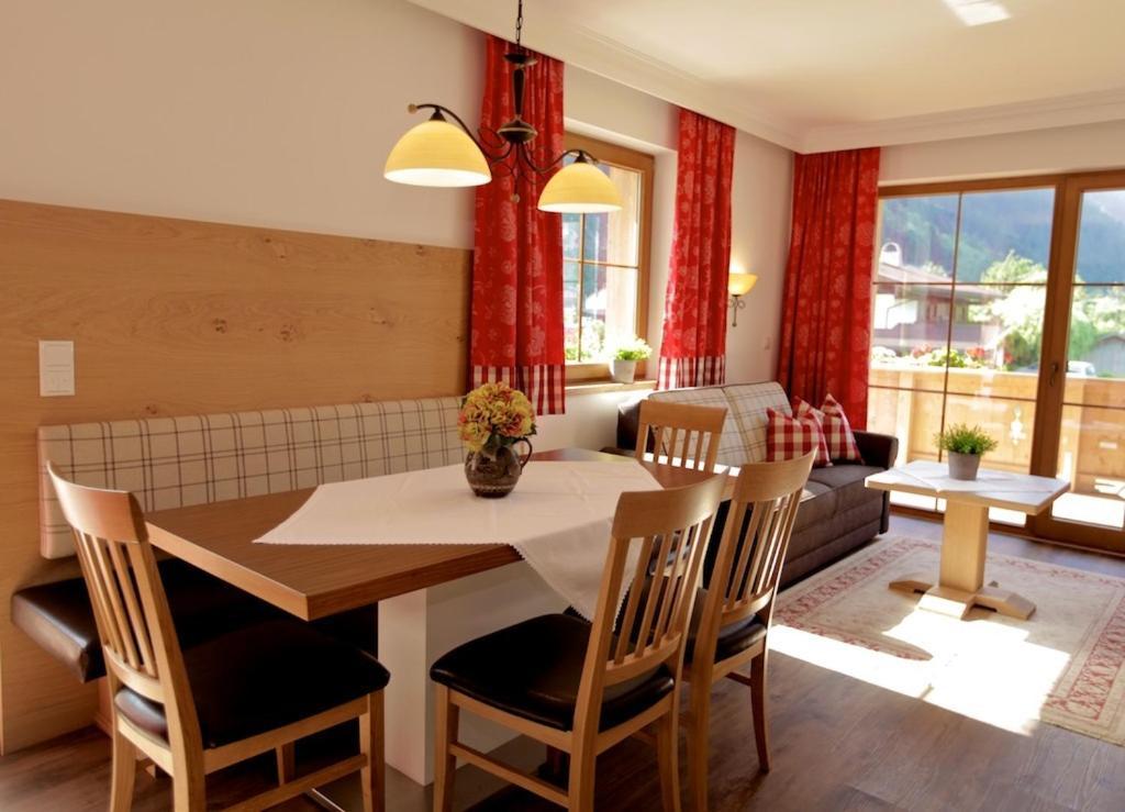 Hotel Garni Larcherhof ไมย์อาโฮเฟิน ภายนอก รูปภาพ